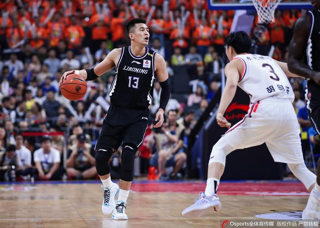  鲍文双响炮助西汉姆联击败阿森纳