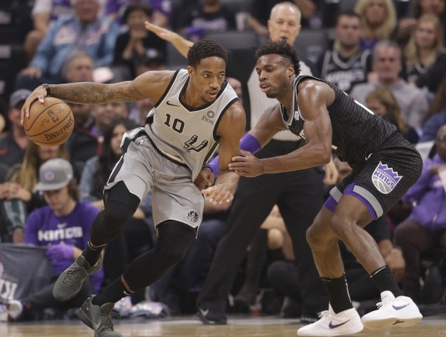  福克斯助攻创新高国王大胜马刺稳固西部排名